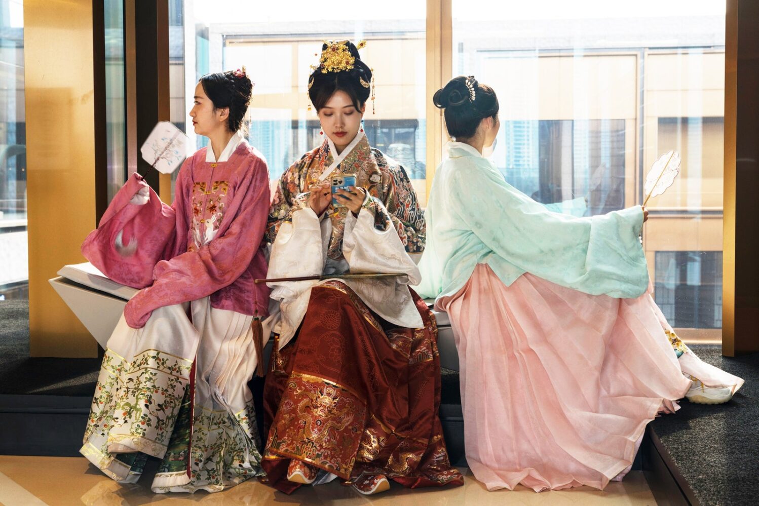 Hanfu vogue credit Peng Ke 122520copy